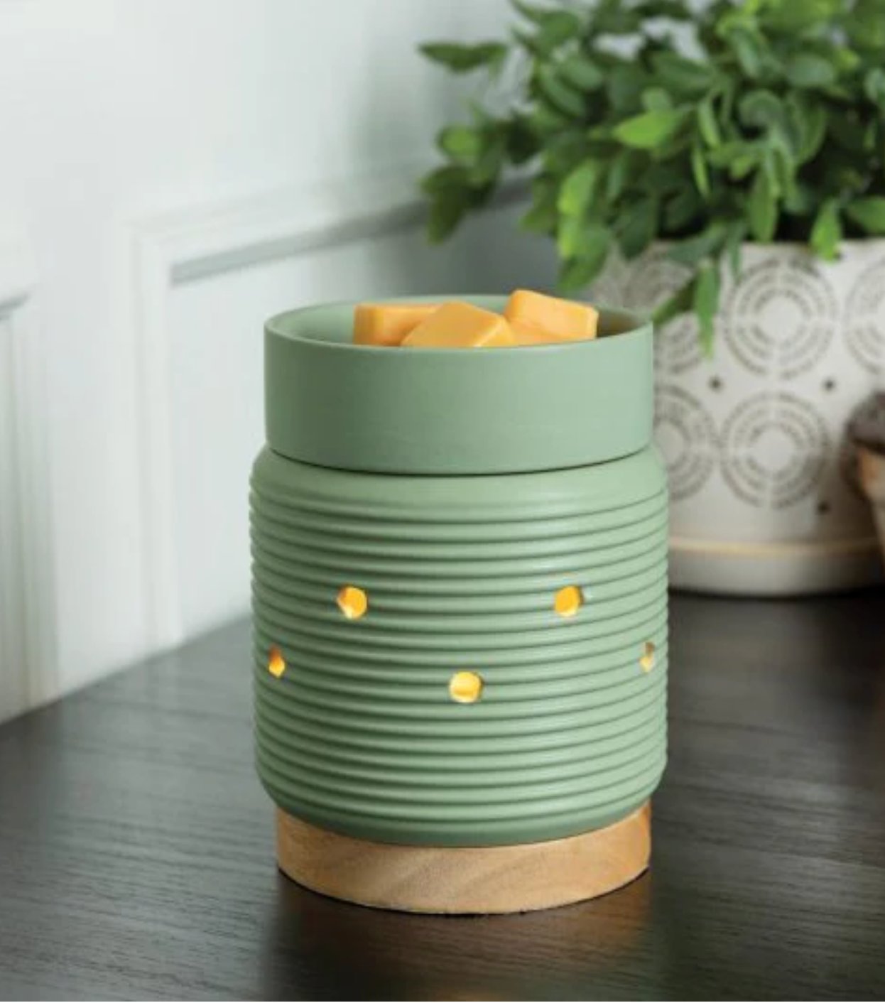 Wax Melt Warmer - Sage Wood - Bowes Signature Candles - 